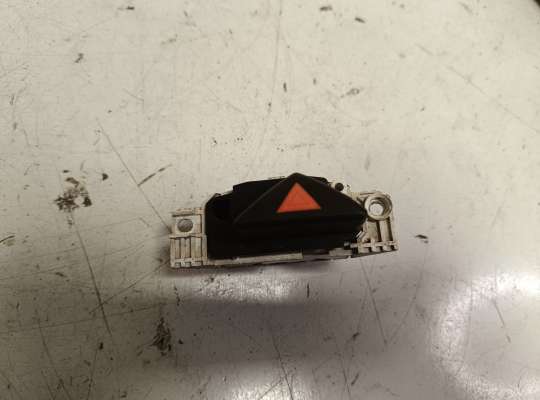 купить Кнопка аварийной остановки на Ford Focus I