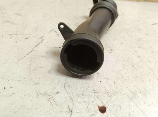 Крышка (пробка) маслозаливная на Mercedes-Benz A (W169)