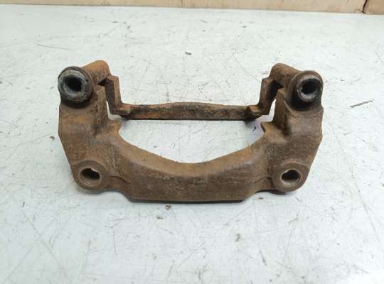 купить Скоба суппорта на Renault Scenic I