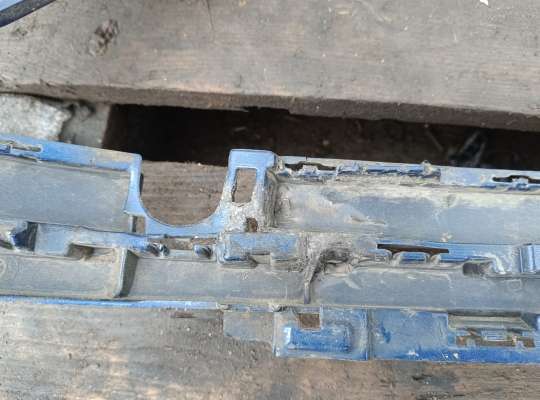 купить Бампер передний на Volkswagen Touareg II (7P)