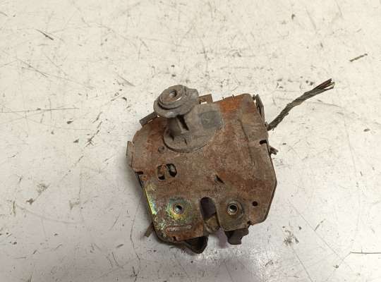 купить Замок багажника на Ford Focus I