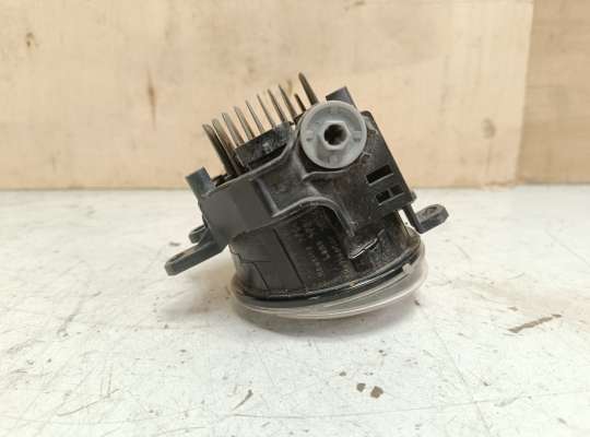 купить Фара противотуманная (ПТФ) на Toyota Camry XV70