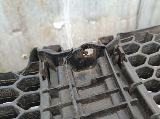 купить Бампер передний на Pontiac Vibe