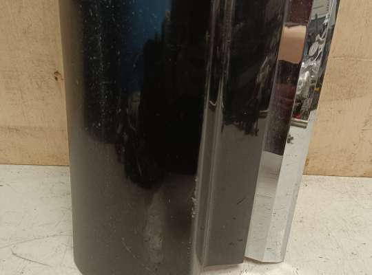 купить Накладка двери Volkswagen Touareg R-Line на Volkswagen Touareg II (7P)