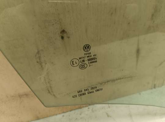 купить Стекло боковое двери на Volkswagen Polo Mk5 (6R/6C)
