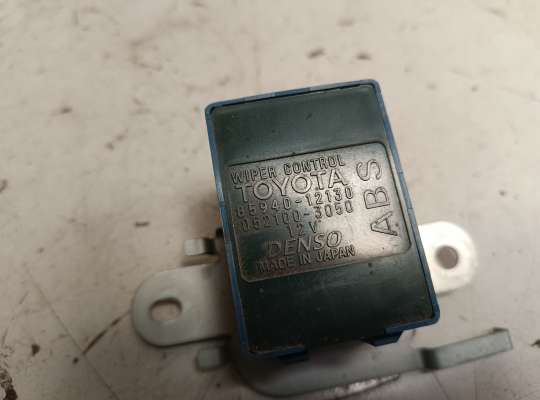 купить Реле стеклоочистителей на Pontiac Vibe