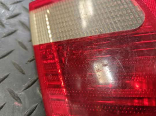 купить Фонарь крышки багажника на BMW 3 (E46)