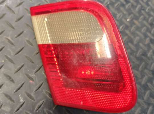 купить Фонарь крышки багажника на BMW 3 (E46)