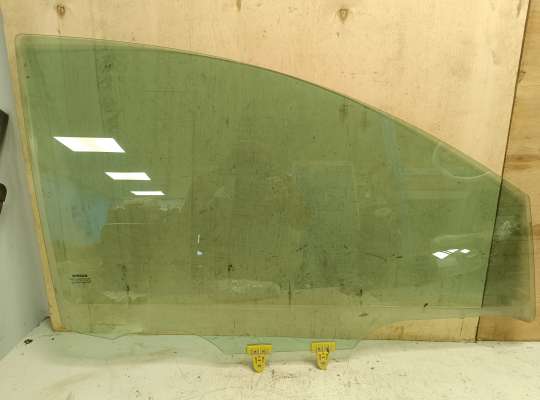 купить Стекло боковое двери на Nissan Note (E11)