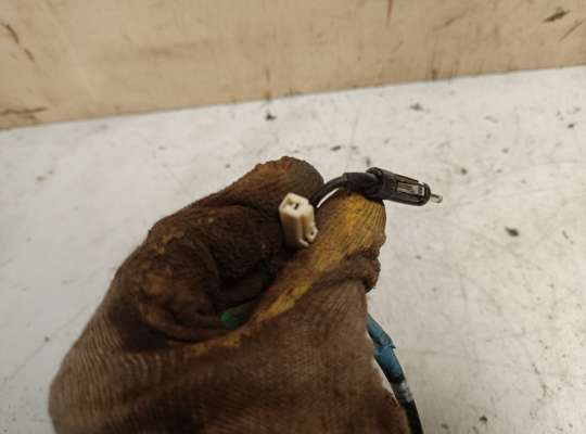 Антенна на Pontiac Vibe