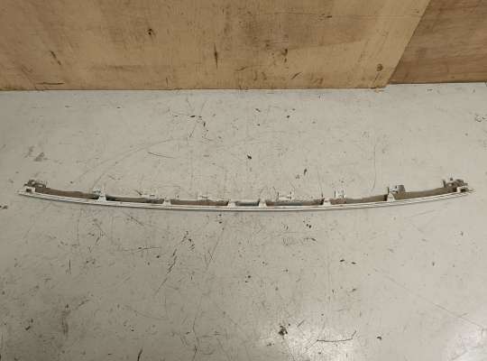 купить Молдинг бампера на Volkswagen Touareg II (7P)