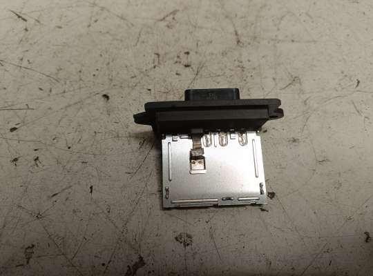 Резистор (сопротивление) отопителя NS939813 на Nissan Note (E11)