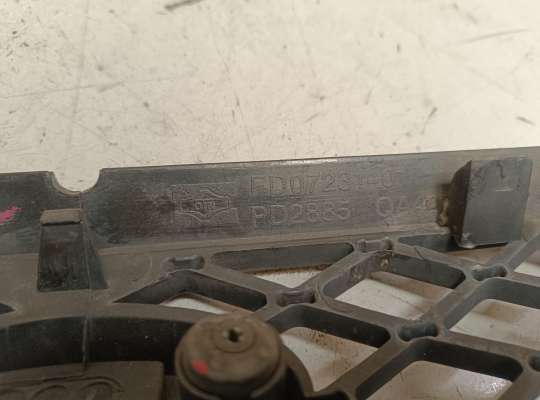 купить Решетка радиатора на Ford Focus I