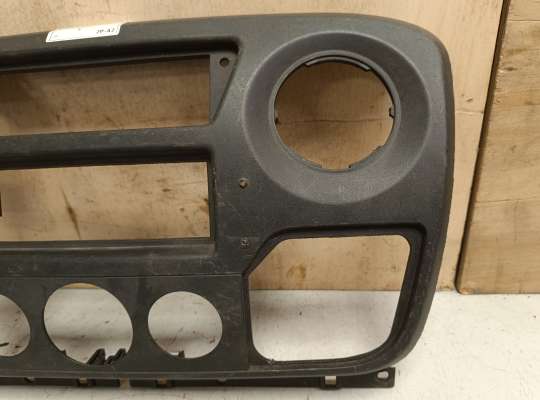 купить Рамка консоль центральный на Renault Master III