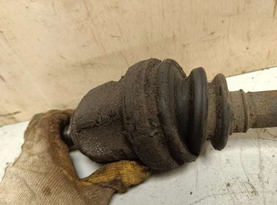 купить Приводной вал (Полуось в сборе) на Pontiac Vibe