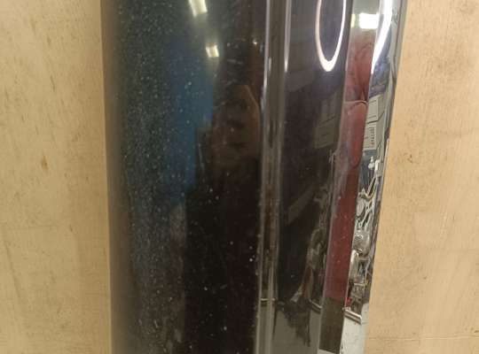 купить Накладка двери Volkswagen Touareg R-Line на Volkswagen Touareg II (7P)