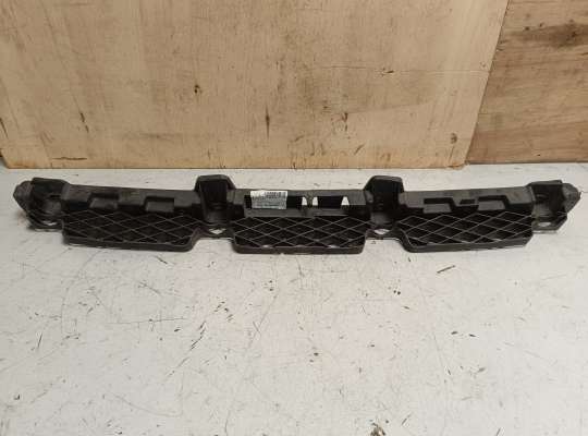 Кронштейн бампера VG2577923 на Volkswagen Passat CC (357)