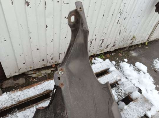 купить Бампер передний на Pontiac Vibe