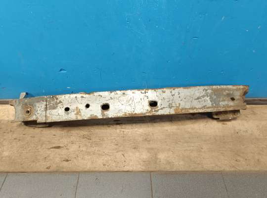 купить Усилитель бампера на Ford Focus I