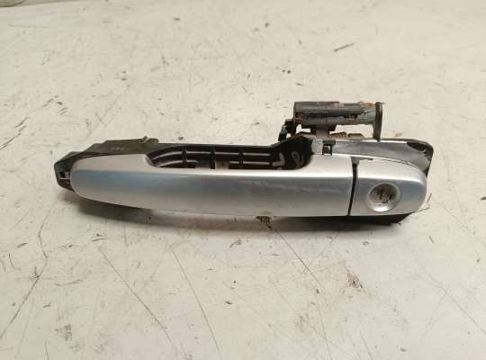 купить Ручка двери наружная на Pontiac Vibe