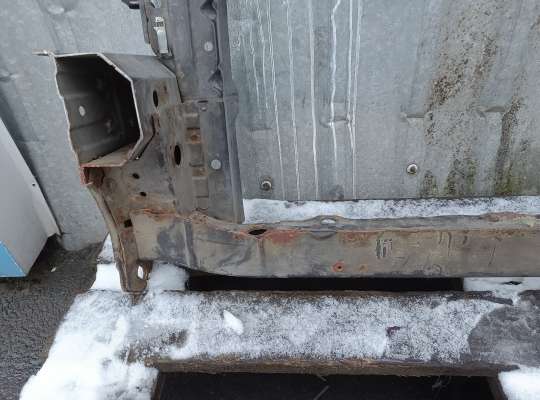 Панель передняя (телевизор) на Pontiac Vibe