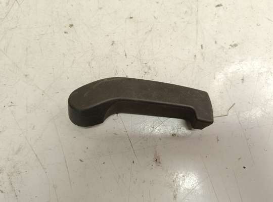 купить Ручка двери задней внутренняя правая на Renault Master III