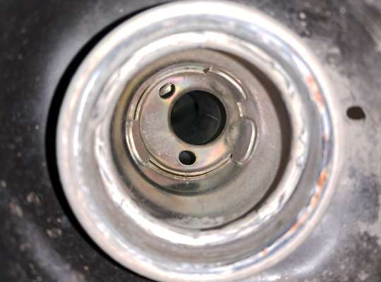 купить Горловина топливного бака на Nissan Cube Z11