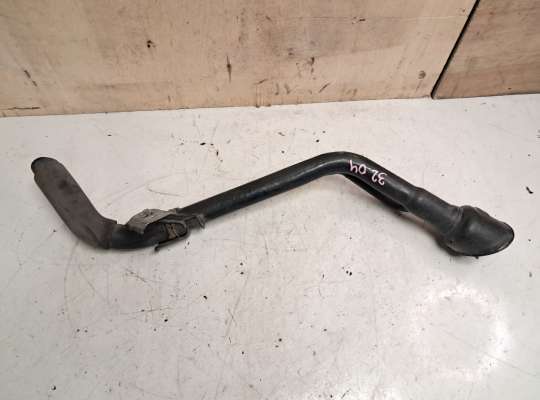 купить Горловина топливного бака на Nissan Cube Z11