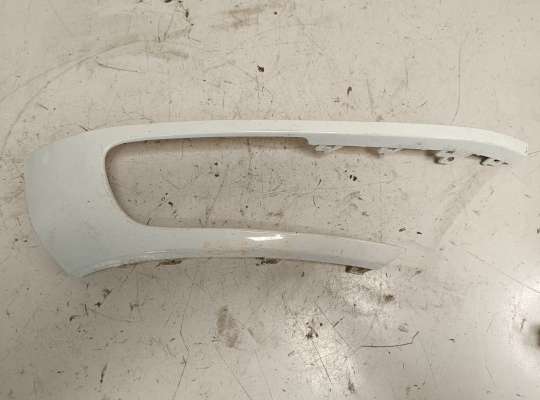 купить Решетка (заглушка) бампера на Volkswagen Touareg II (7P)