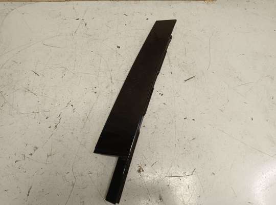 купить Накладка двери на Volkswagen Tiguan II