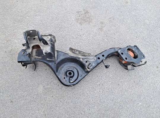 Рычаг подвески NS868150 на Nissan Qashqai I (J10)