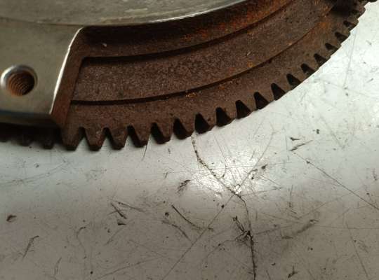 купить Маховик на Pontiac Vibe