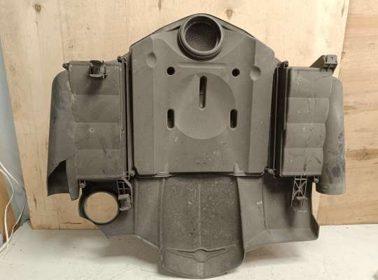 купить Корпус воздушного фильтра на Chrysler Crossfire