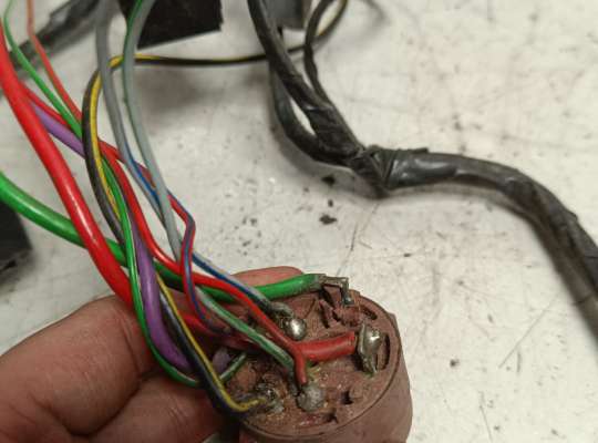 купить Контактная группа замка зажигания на BMW 5 (E34)