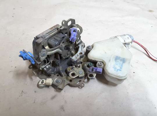 Замок боковой двери NS01711 на Nissan Almera II N16