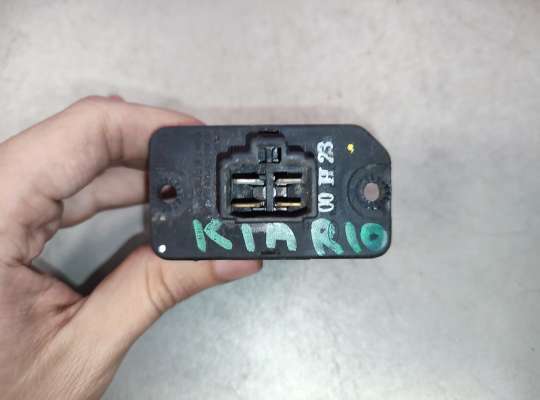 купить Резистор (сопротивление) отопителя на Kia Rio I (DC)
