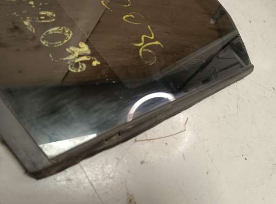 купить Стекло кузовное глухое заднее левое на Mercedes-Benz GLK (X204)