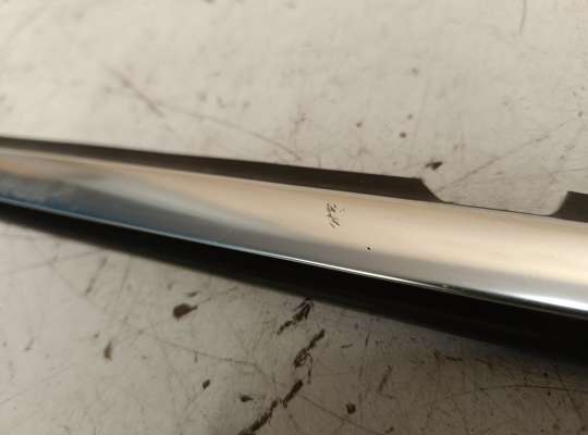 купить Молдинг стекла на Volkswagen Tiguan I (5N)