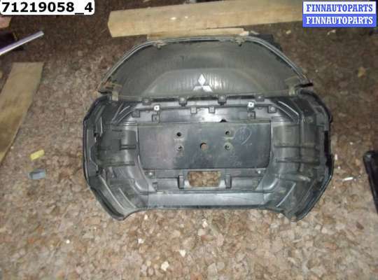 купить Чехол запасного колеса на Mitsubishi Pajero IV