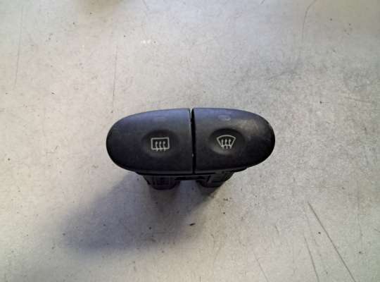 купить Кнопка обогрева стекла на Ford Mondeo II