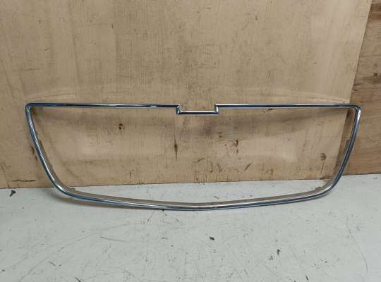 купить Рамка решетки радиатора на Chevrolet Aveo II (T300)