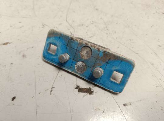 купить Направляющая сдвижной двери на Renault Master III