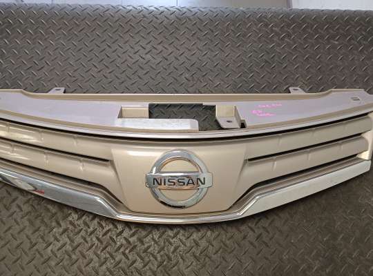 Решетка радиатора NS574040 на Nissan Note (E11)