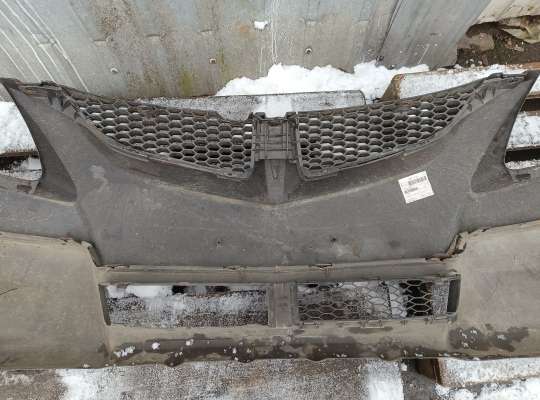 купить Бампер передний на Pontiac Vibe