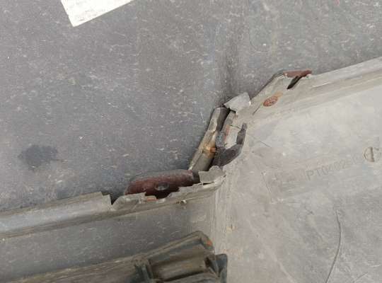 купить Бампер передний на Pontiac Vibe