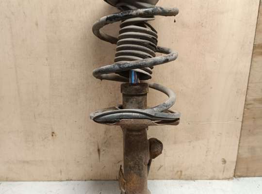 купить Стойка подвески амортизационная на Pontiac Vibe