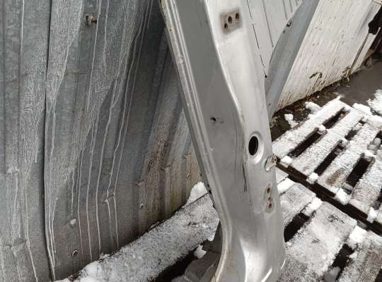 купить Четверть(Отрез) передняя правая на Pontiac Vibe