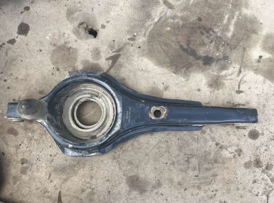 Рычаг задний нижний FO2206782 на Ford Focus I
