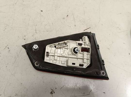 купить Фонарь крышки багажника на Volkswagen Jetta VI (1B)