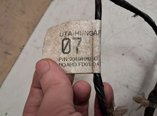 купить Проводка двери на Opel Omega B